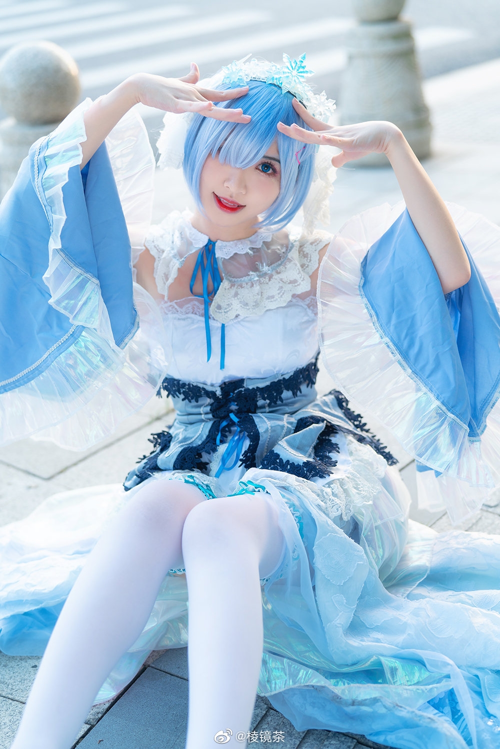 白丝袜吊带裙投个五焦行不行