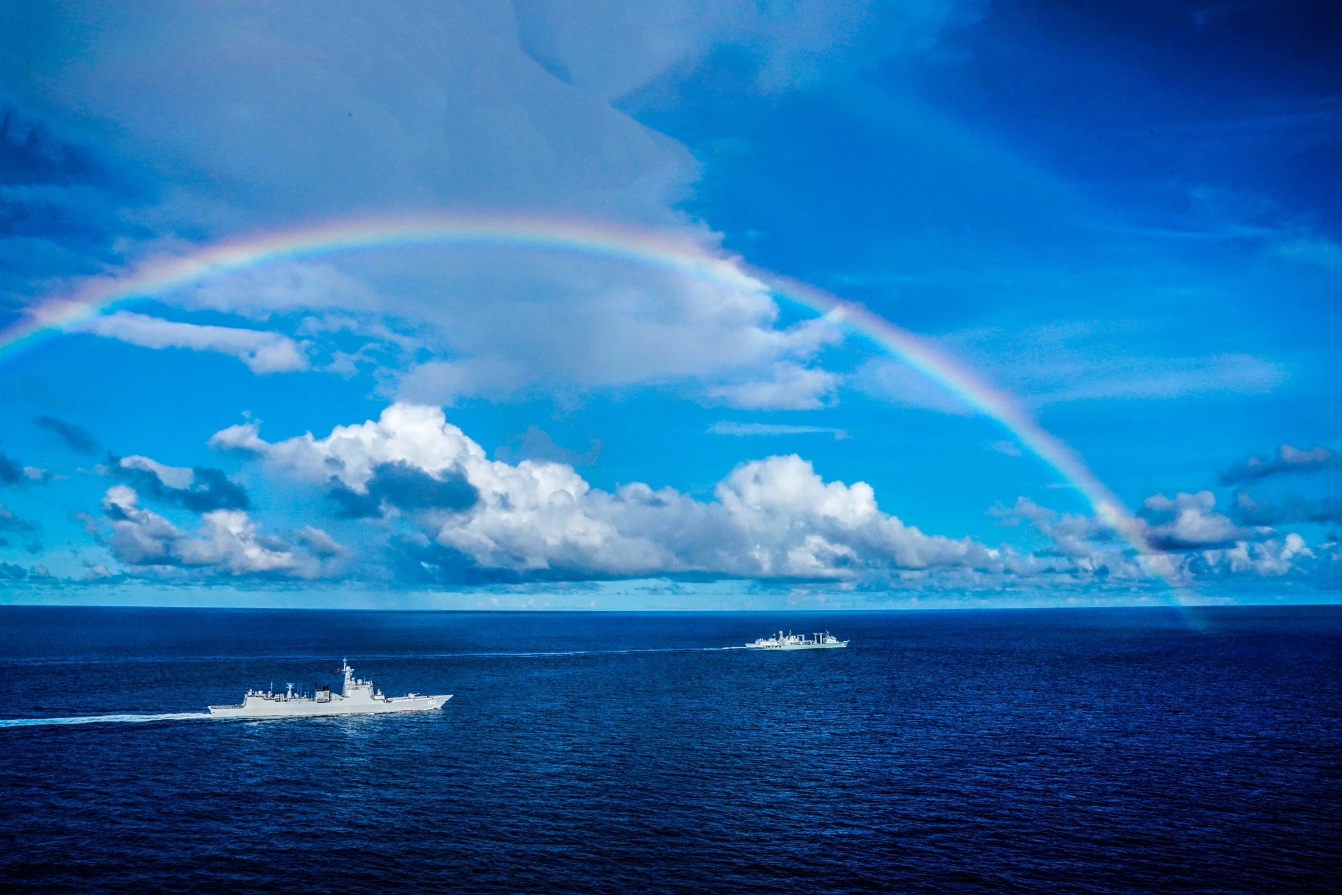 人民海军高清壁纸