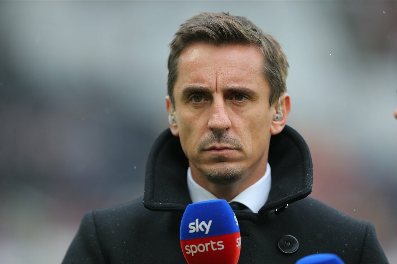 加里-内维尔:足球联赛不太可能在三四个月内恢复