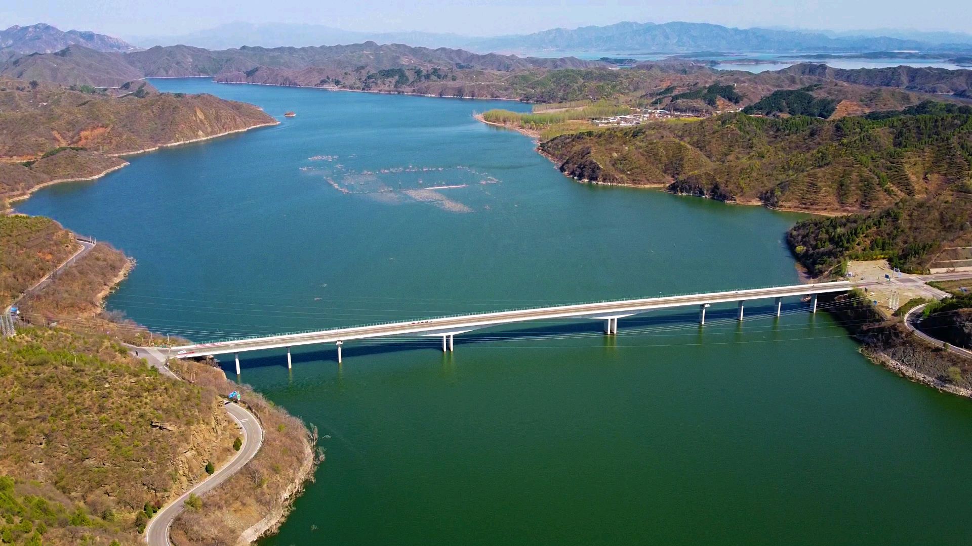 大疆航拍春天美若仙境的北京密云水库