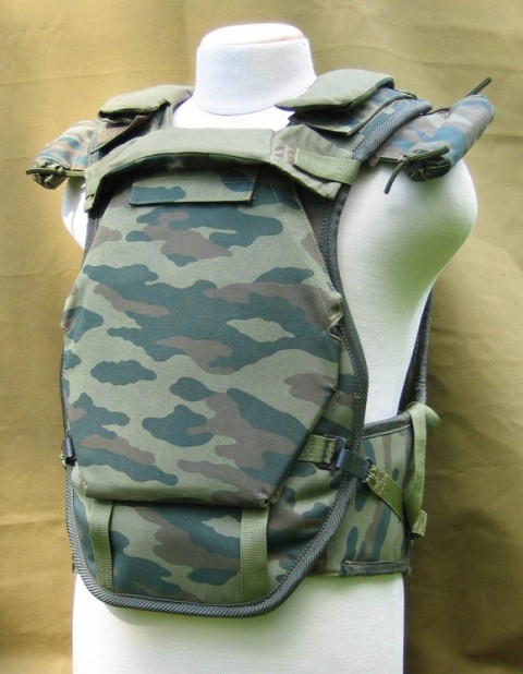 ragman的逃离塔科夫装备介绍之peltorcomtac2耳机6b13mkilla甲