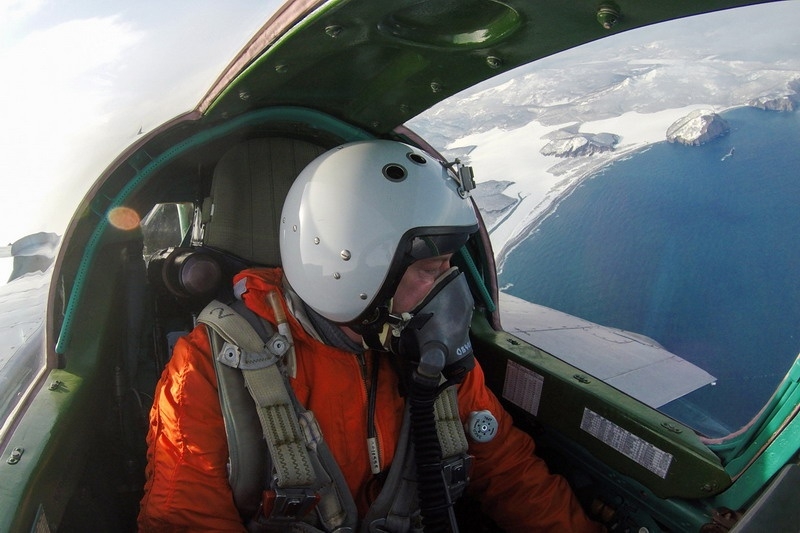 飞行员报告米格31如何去拦截和击落美国的sr71黑鸟间谍机