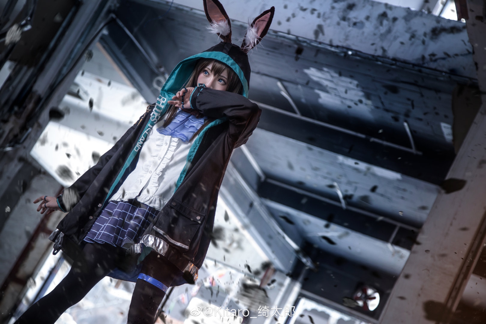 cos明日方舟阿米驴超短裙长丝袜投个五焦怕不怕