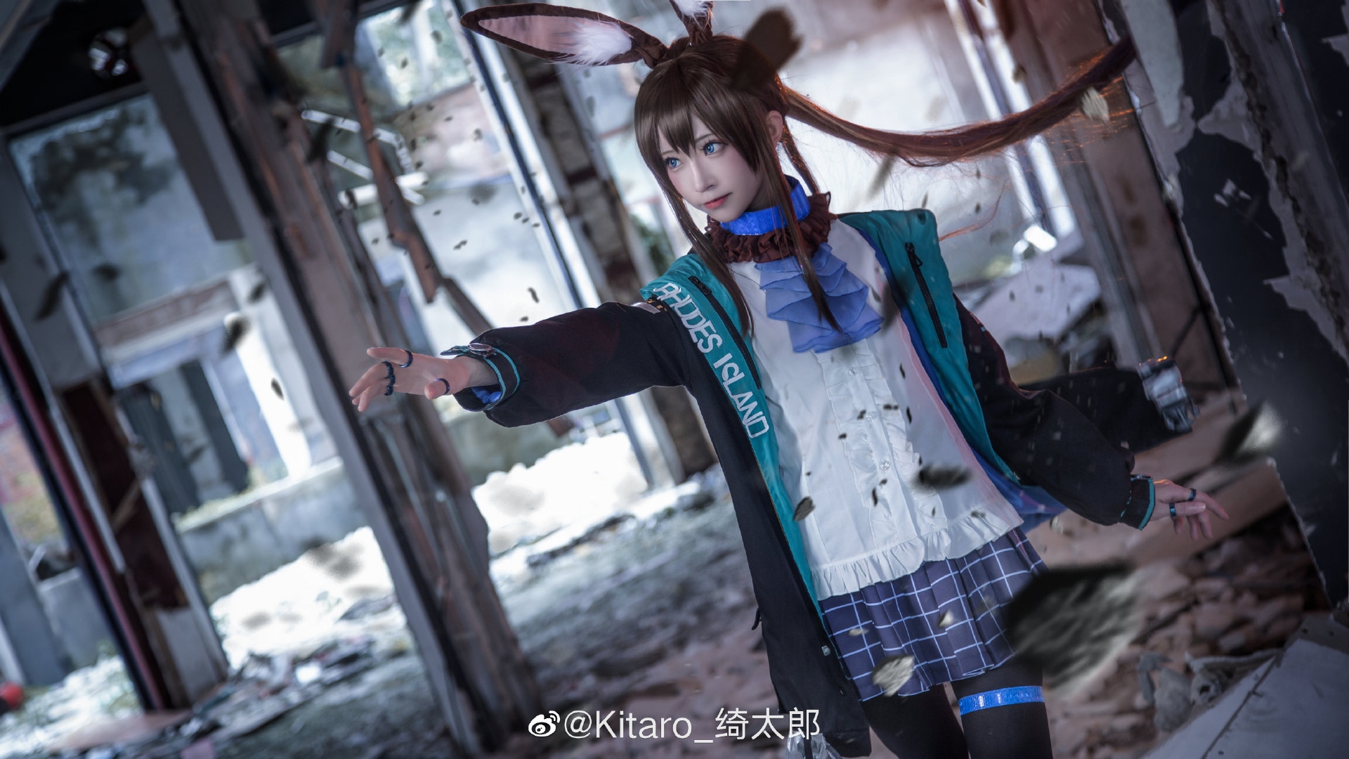 cos明日方舟阿米驴超短裙长丝袜投个五焦怕不怕