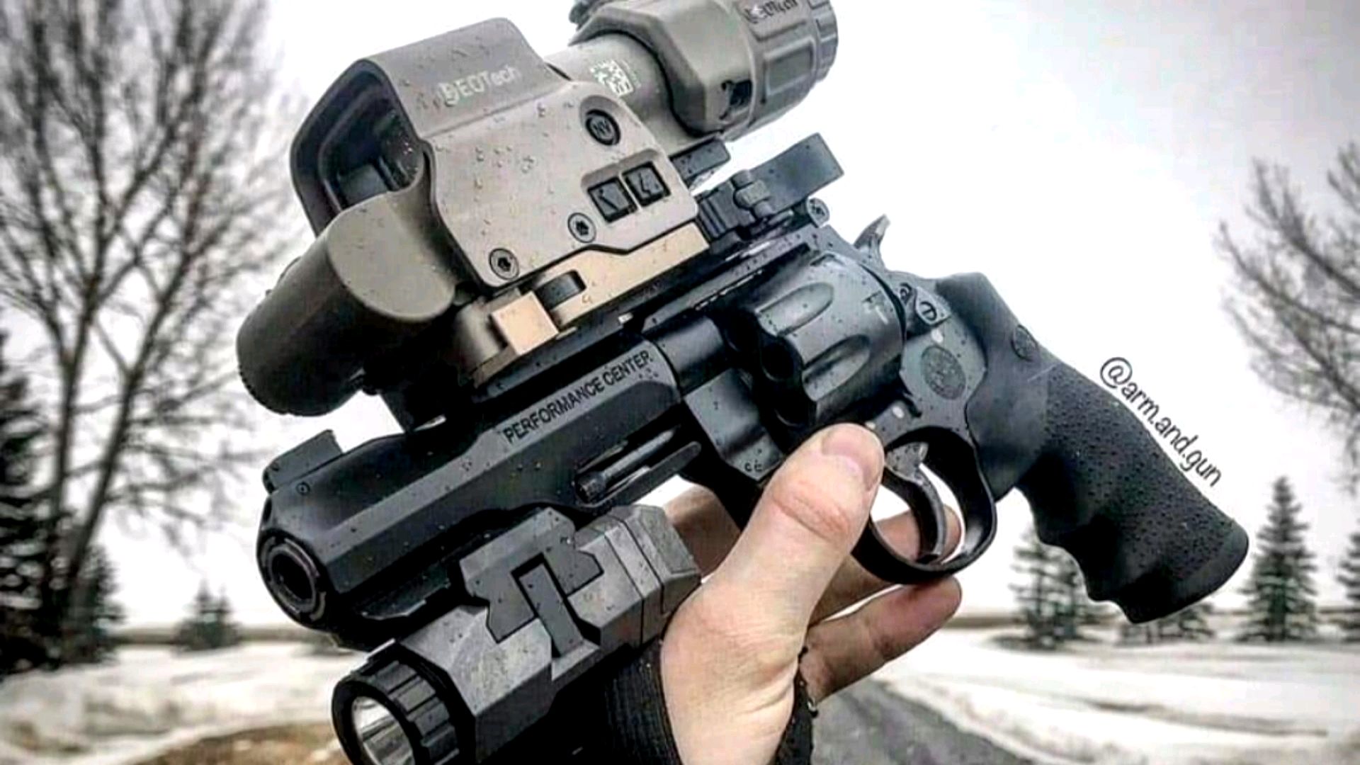 开箱薄壁红绿双光拉伸锁定调节的6倍镜,狙击手视角千米望远