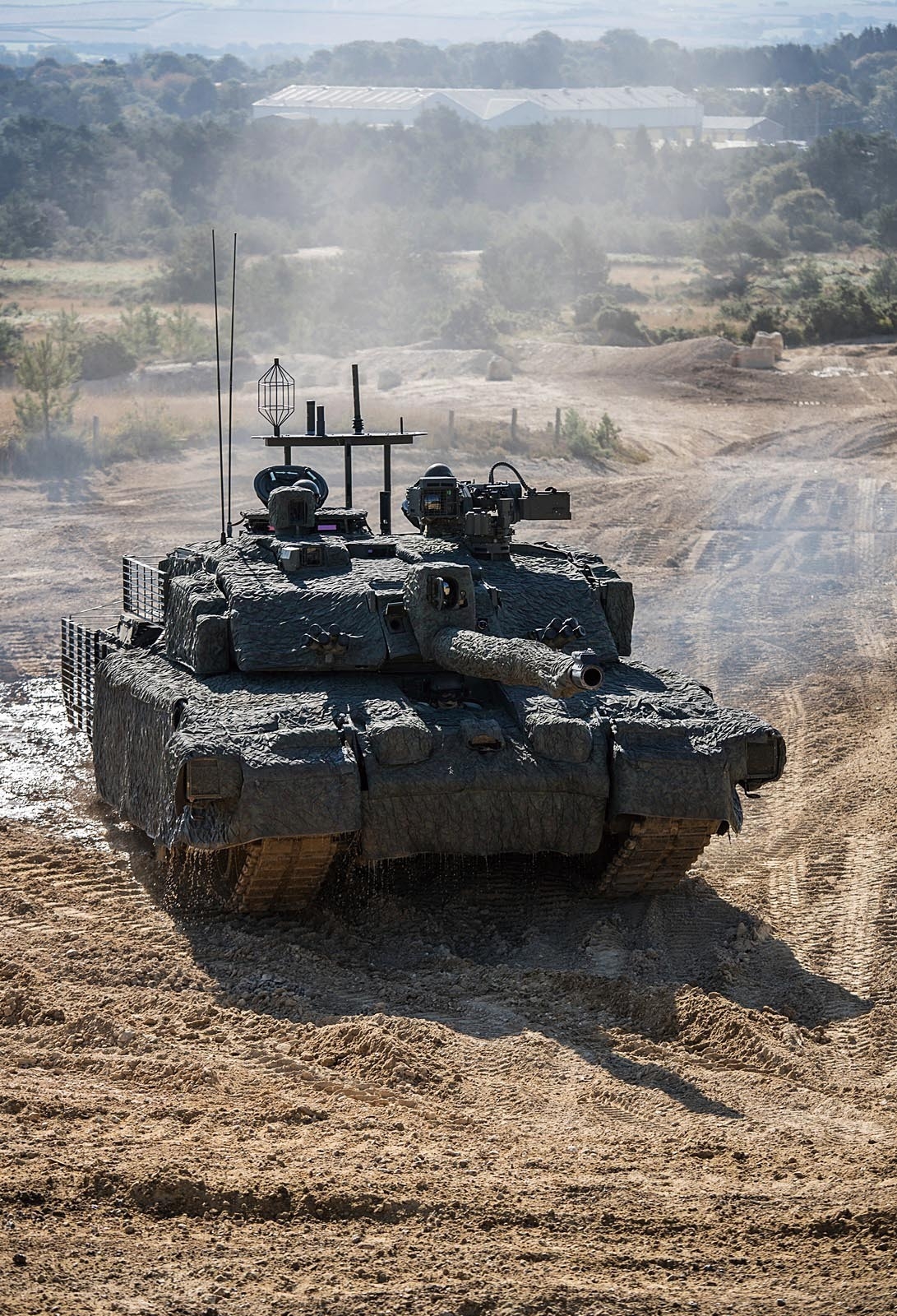 化身威震天的挑战者2坦克