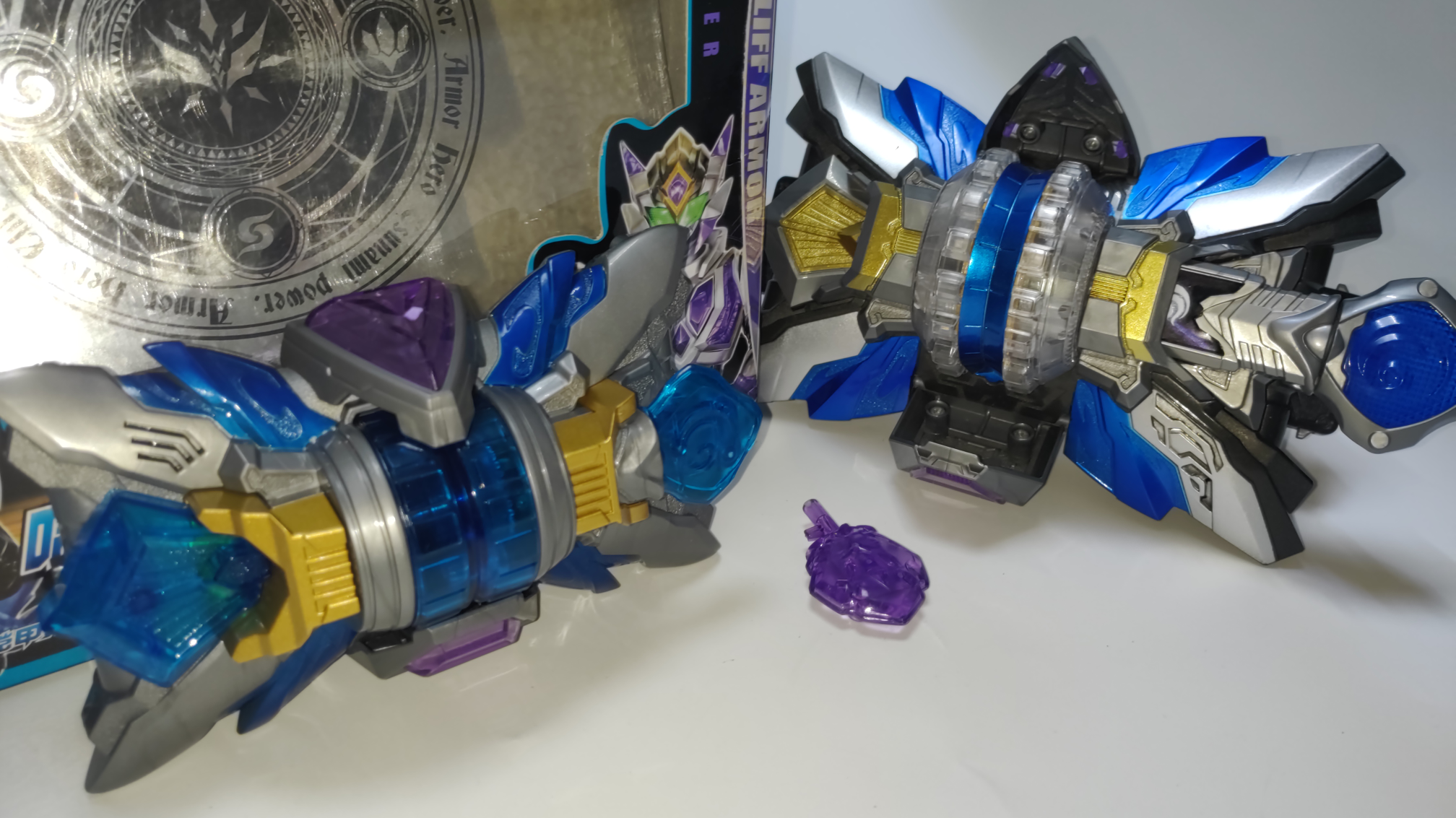 啸峭铠甲召唤腰带茨纳米酷雷伏开箱把玩与豪华版对比