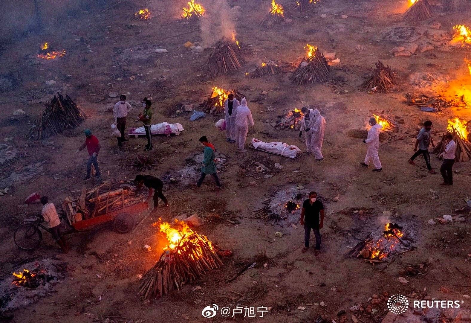 印度新冠疫情临时火化现场路透社图676767