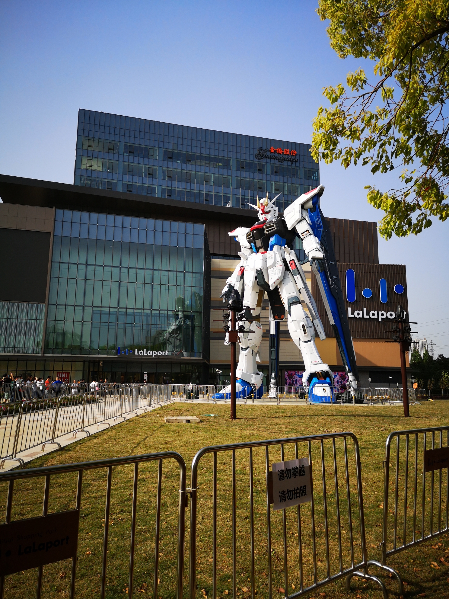 高达蕉流金桥高达基地半日游