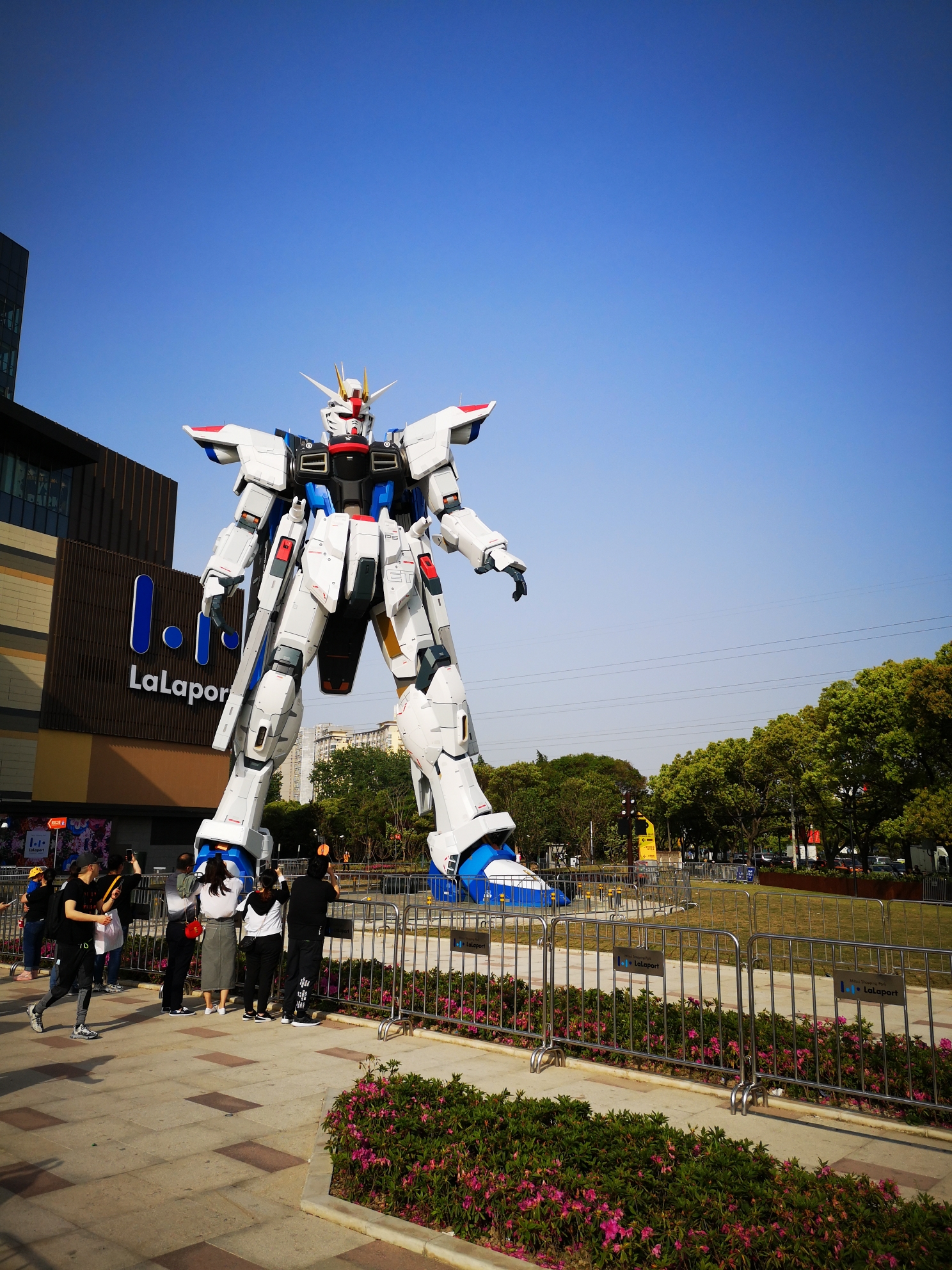 高达蕉流金桥高达基地半日游