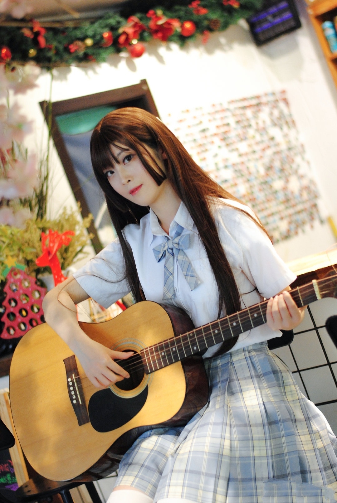 白丝jk制服美少女的绝对领域为何这么吸引人