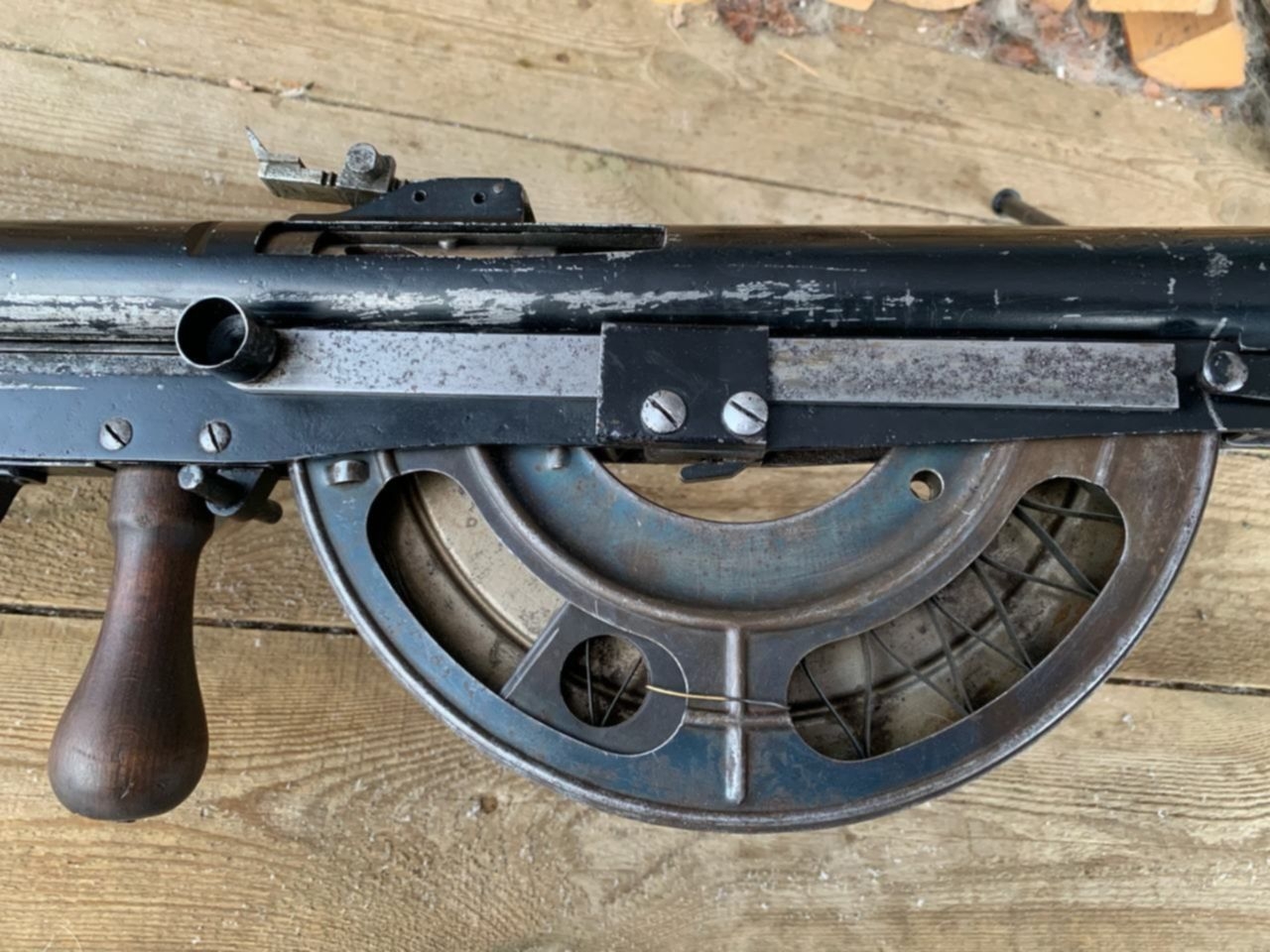 绍沙M1915式8mm机枪图片