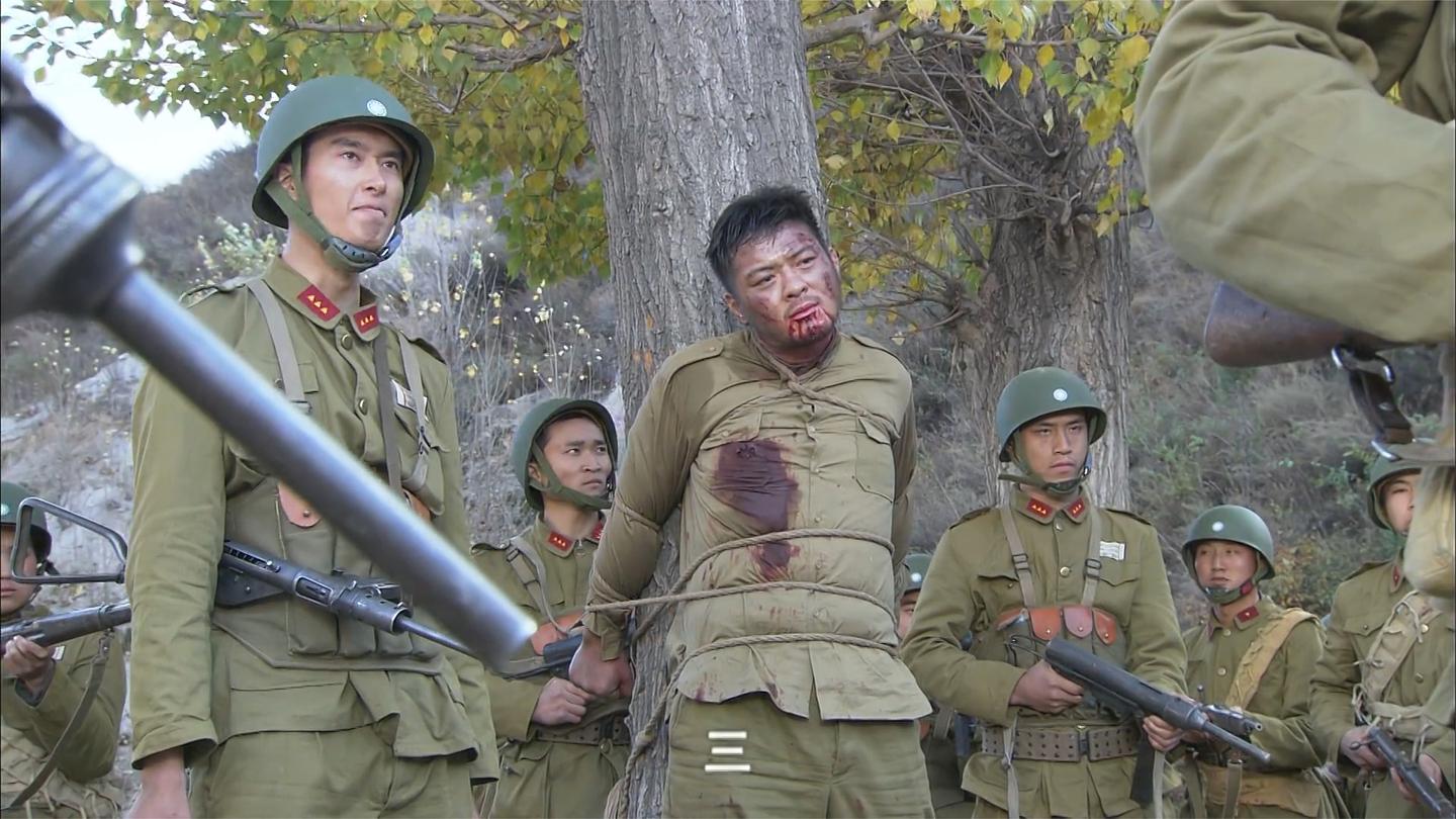 战火兵魂: 丁柱竟要求兄弟快打死自己! 兄弟含泪扣扳手, 为他解脱