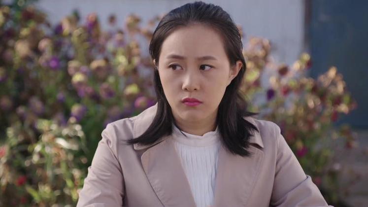 乡村爱情 : 刘英前去找宋青莲提起结婚, 一冲动忍不住责怪起青莲
