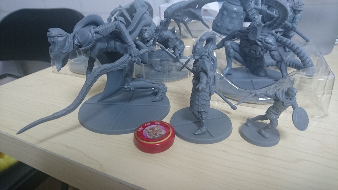 游戏 头目灰模,主要头目:舞娘,翁斯坦和斯摩;小型头目:楔形石恶魔(1代