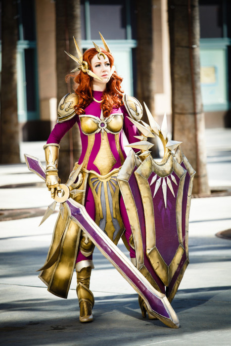 历年英雄联盟最强cos来临 仿佛自带bug!