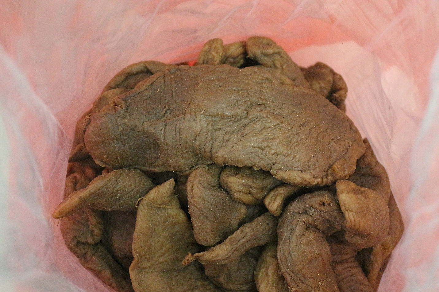 菜头皮,同可以焖鱼,同可以下粥,反正咸菜是个好东西