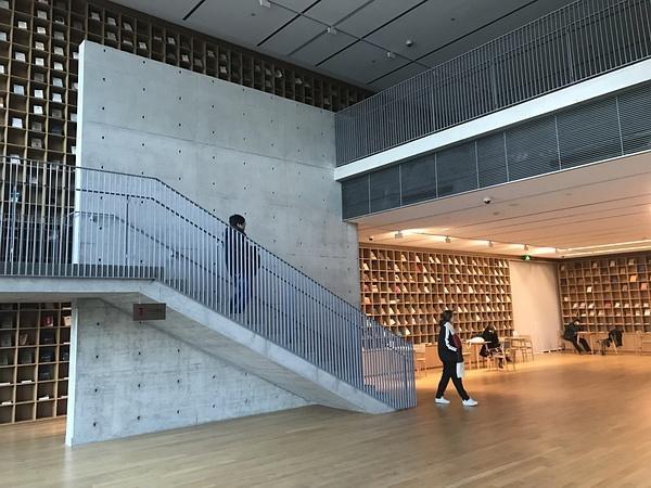 如果有现代版的世外桃源,那一定在良渚的大屋顶下