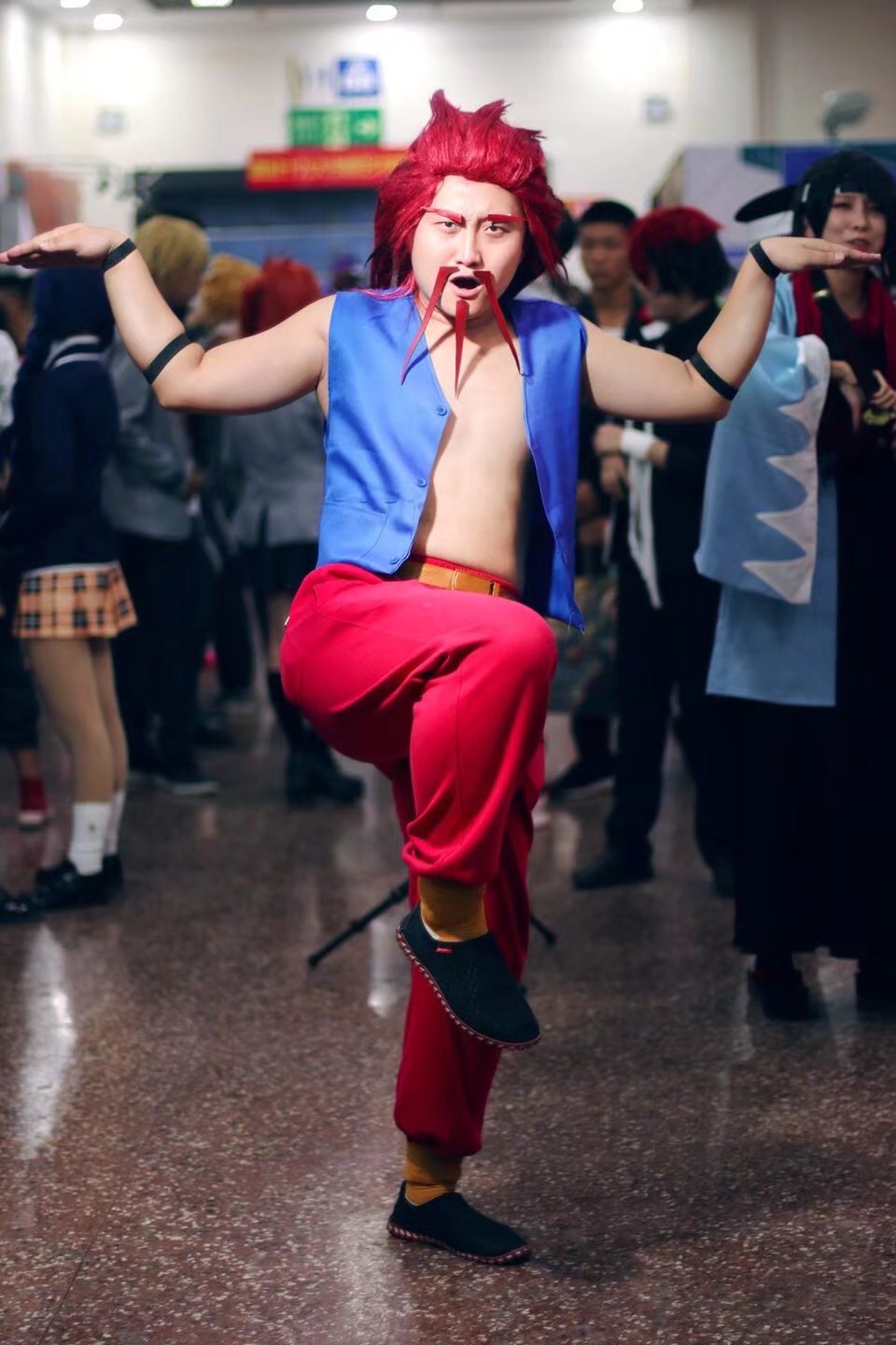 乌鸦坐飞机黑虎阿福cosplay以及表情包