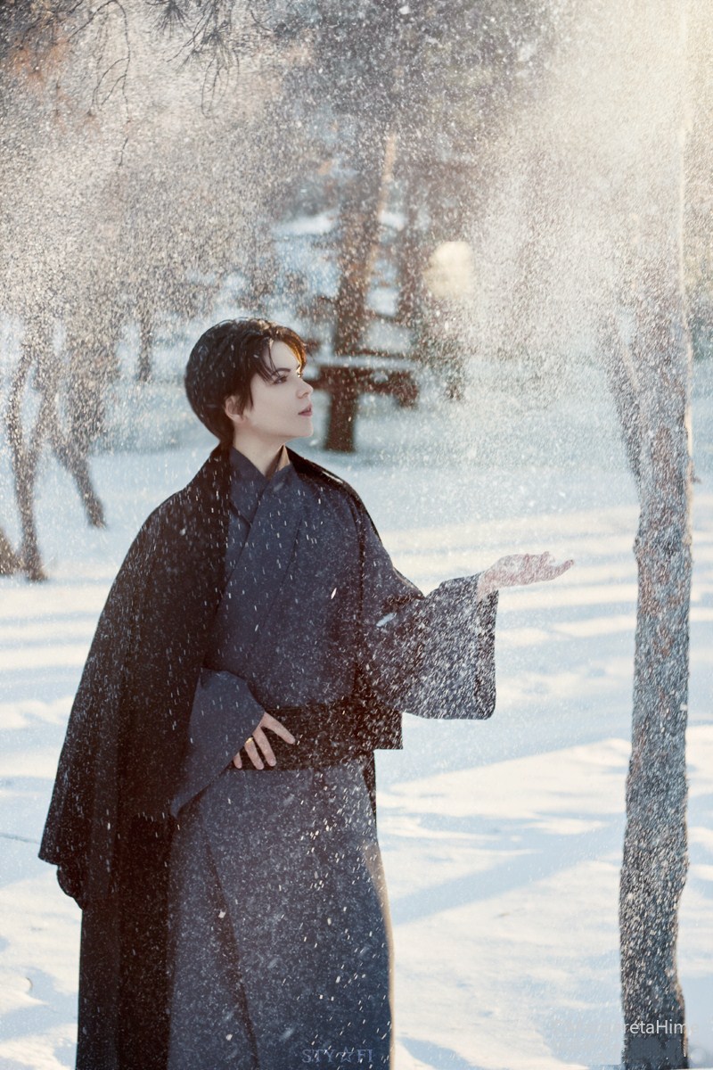 【gd cos图集】被帅气的小姐姐掰弯是一种怎样的体验?