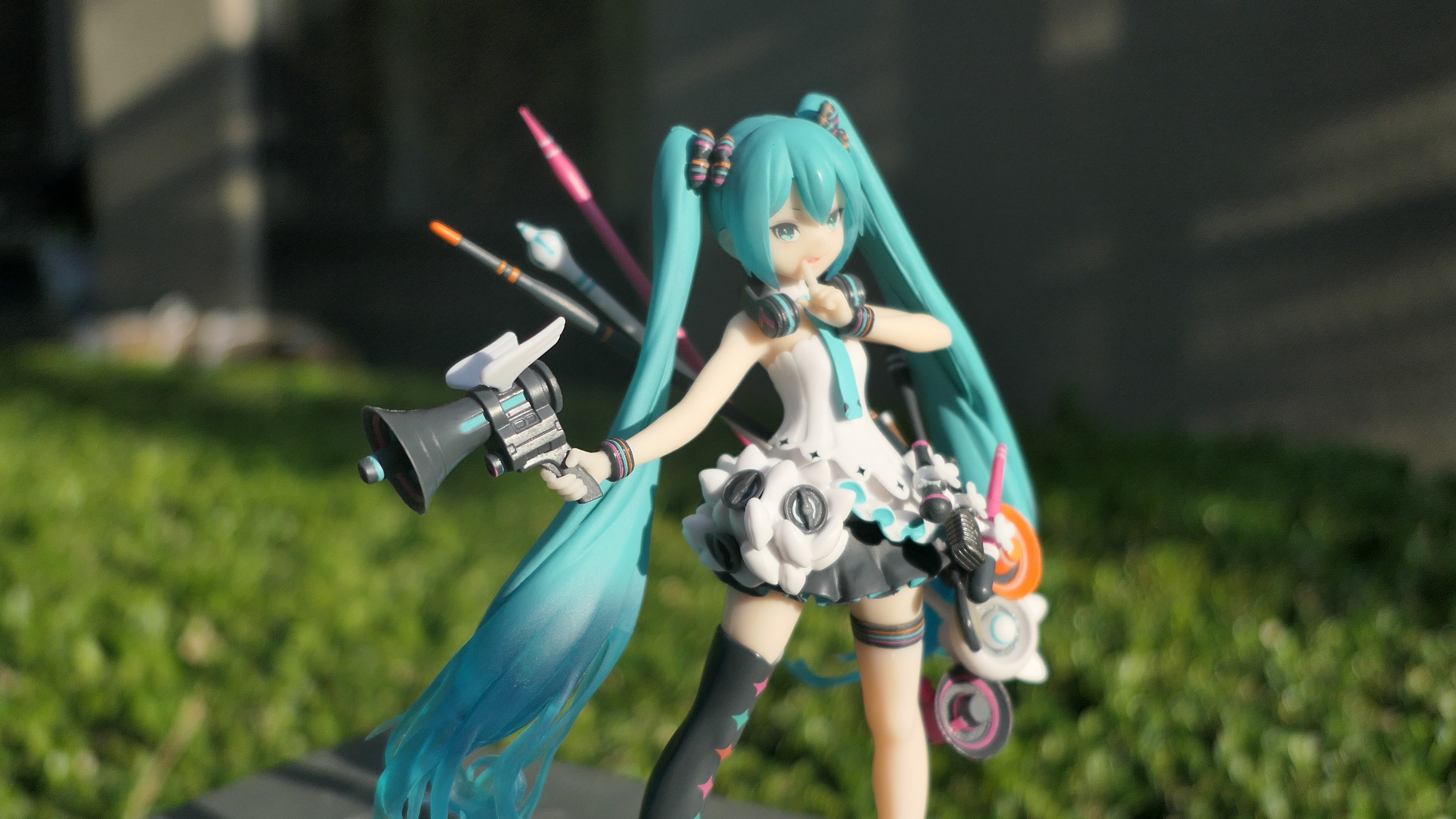 【手办】taito 初音未来 黑星红白原画 限定版 入手报告