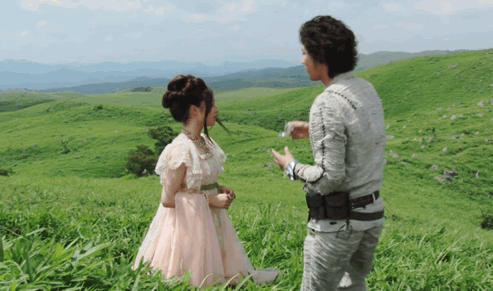 10年了艾美拉娜公主与赛罗奥特曼终于