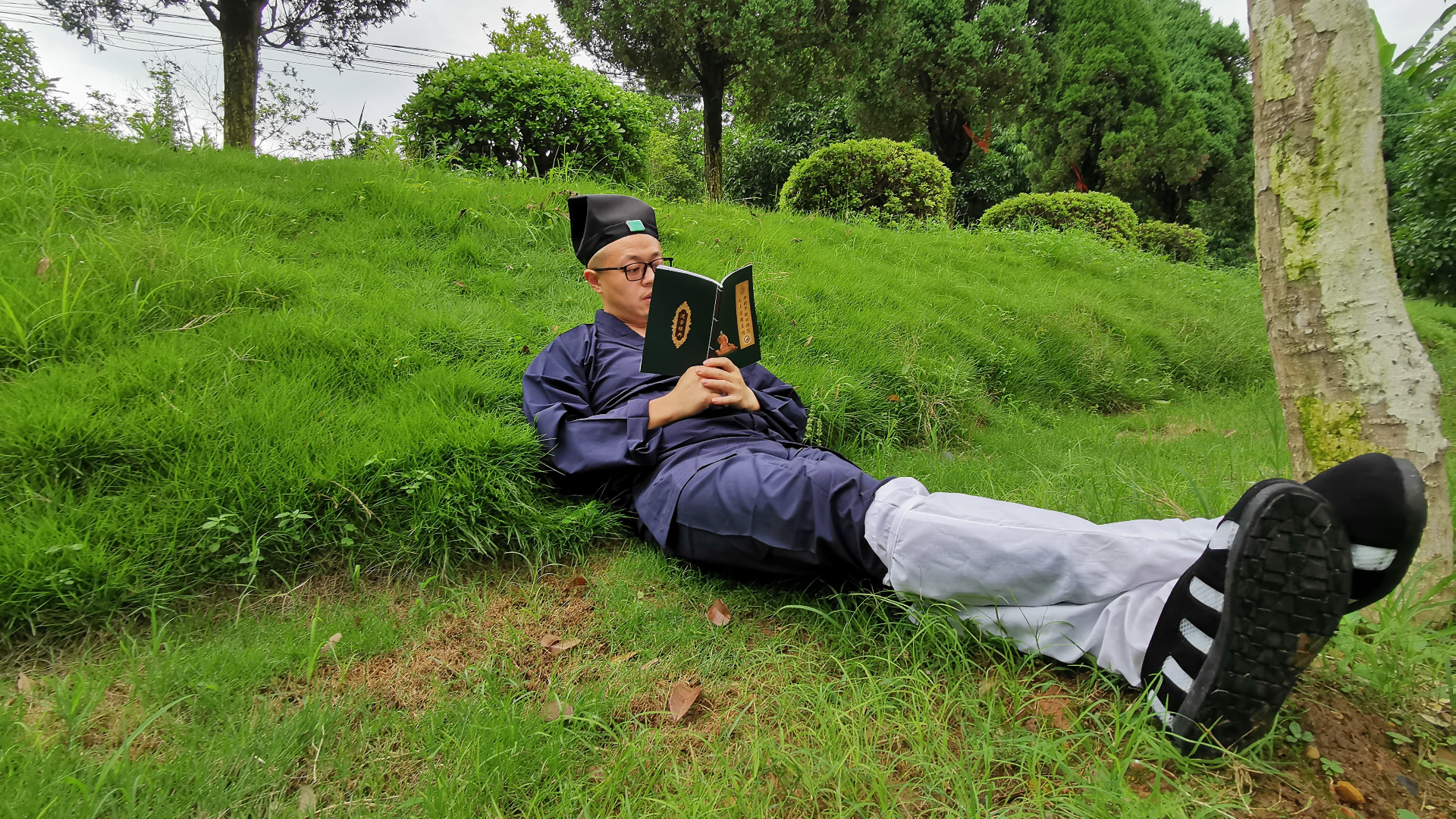 西江月意辰的道士体验道观里的早晚课