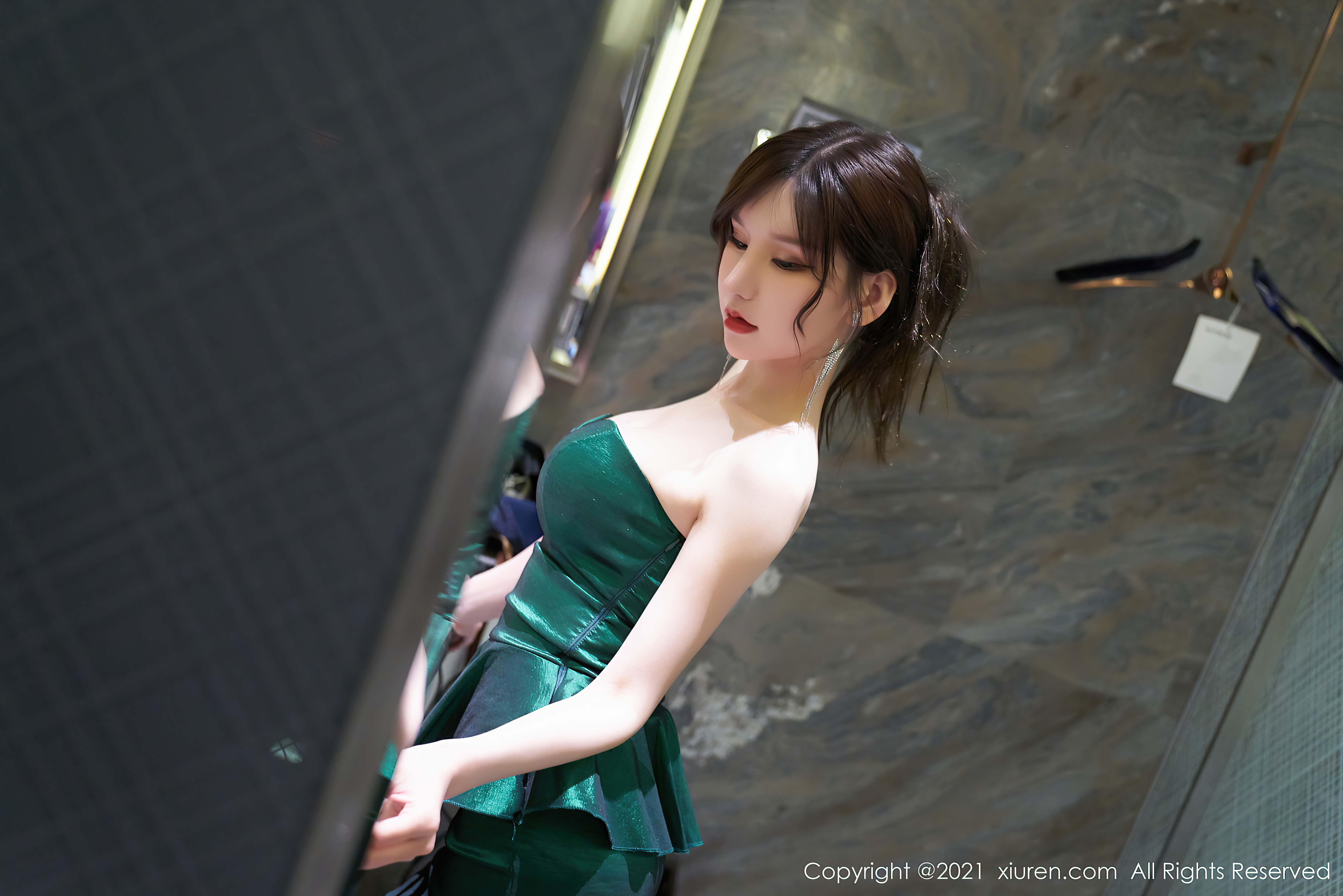 周于希sandy丨浴室内姿态艳丽动人 - acfun弹幕视频网 - 认真你就输啦