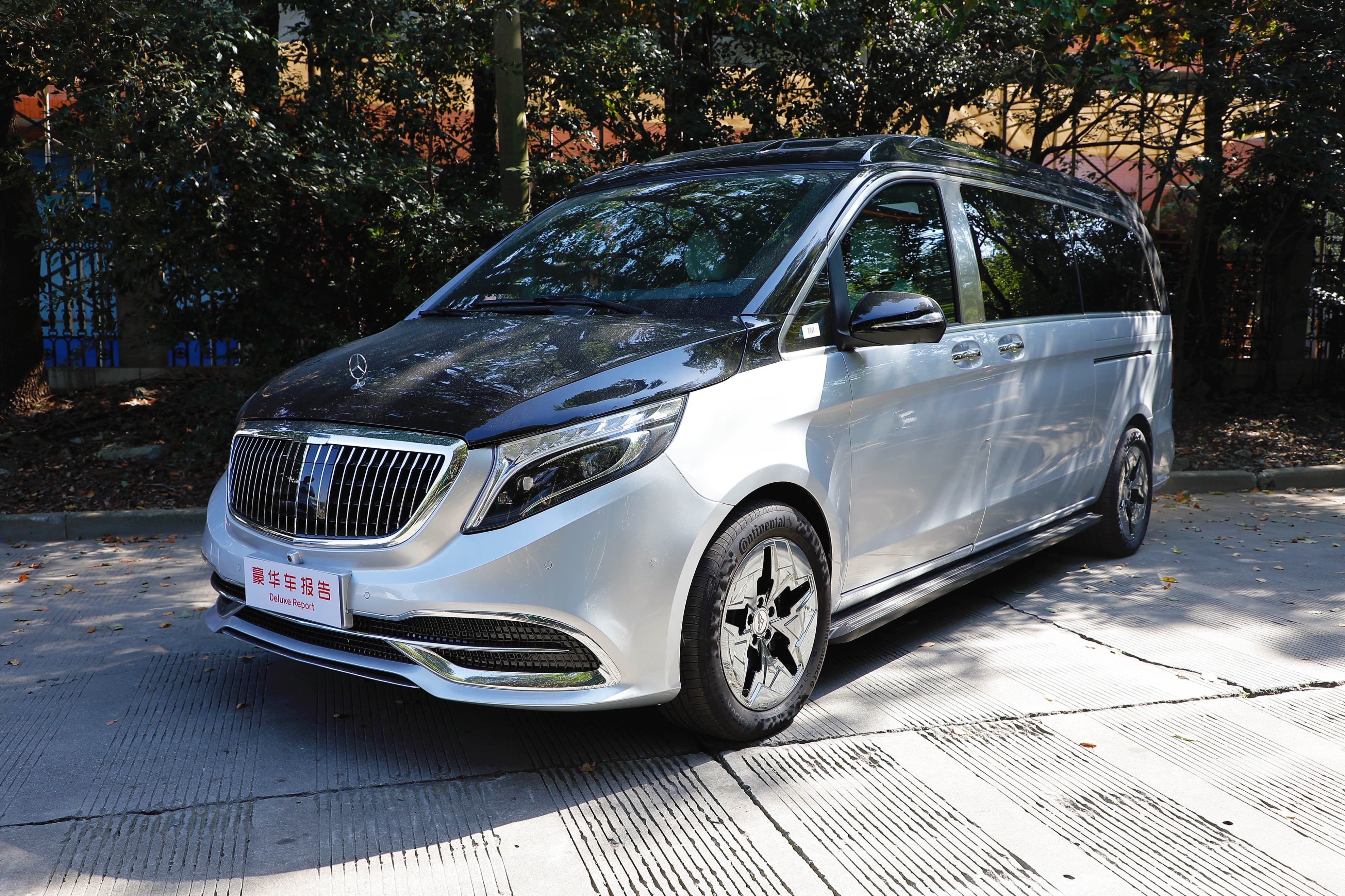 奔驰凯迪拉克林肯加长礼宾车即将回归?