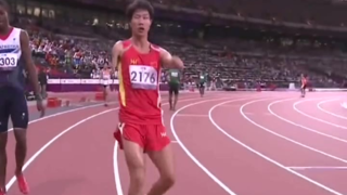 奥运赛场上的中国飞人赵旭,最慢起跑方式,后程爆发夺冠….