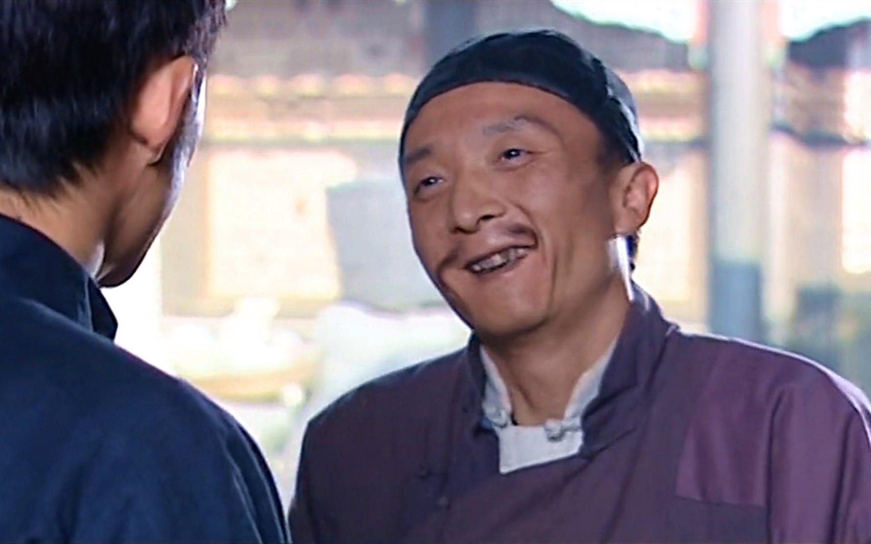 大染坊05,老汉当年送给小叫化半张饼,10年后小叫化送他一栋楼