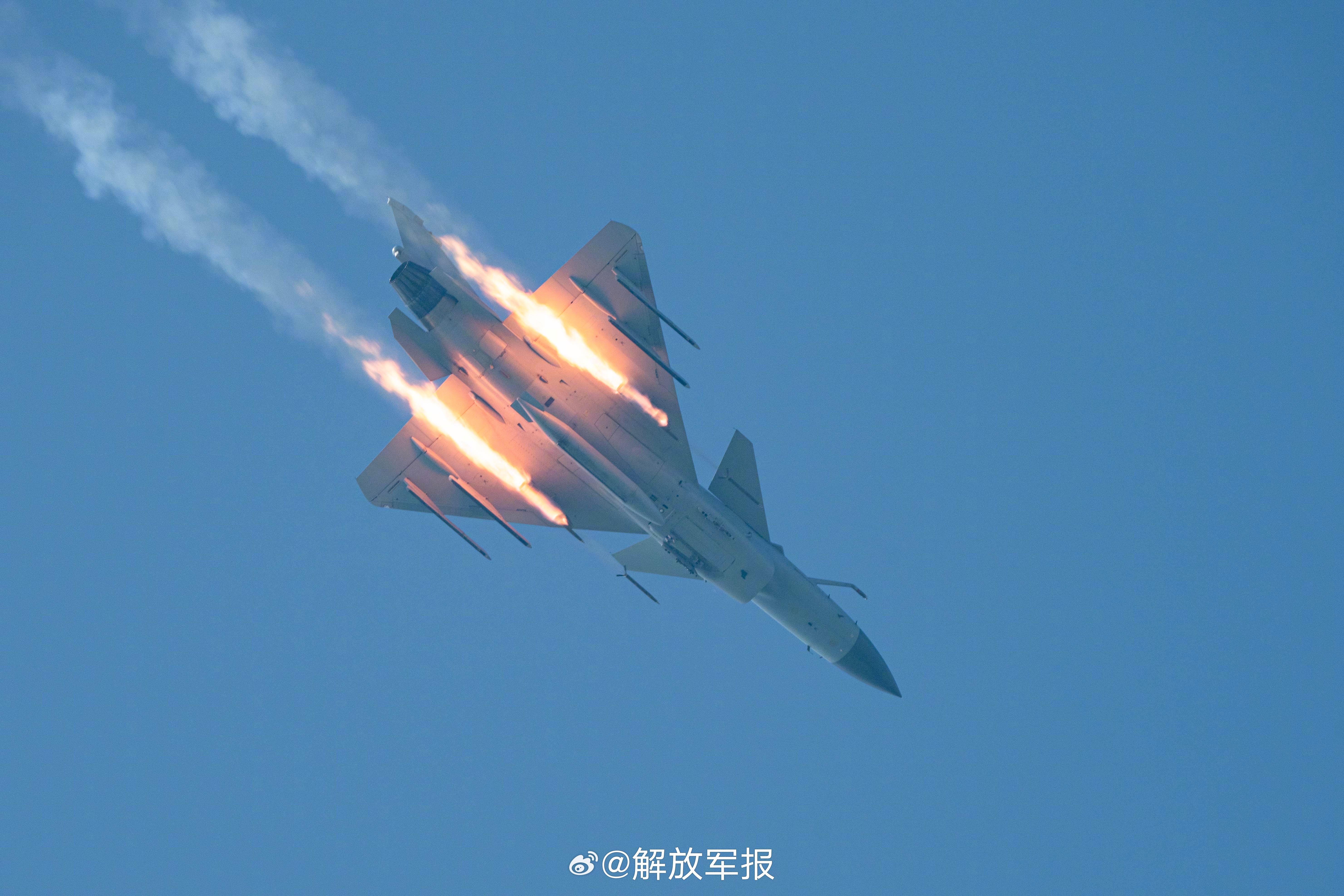 空军基地训练图片