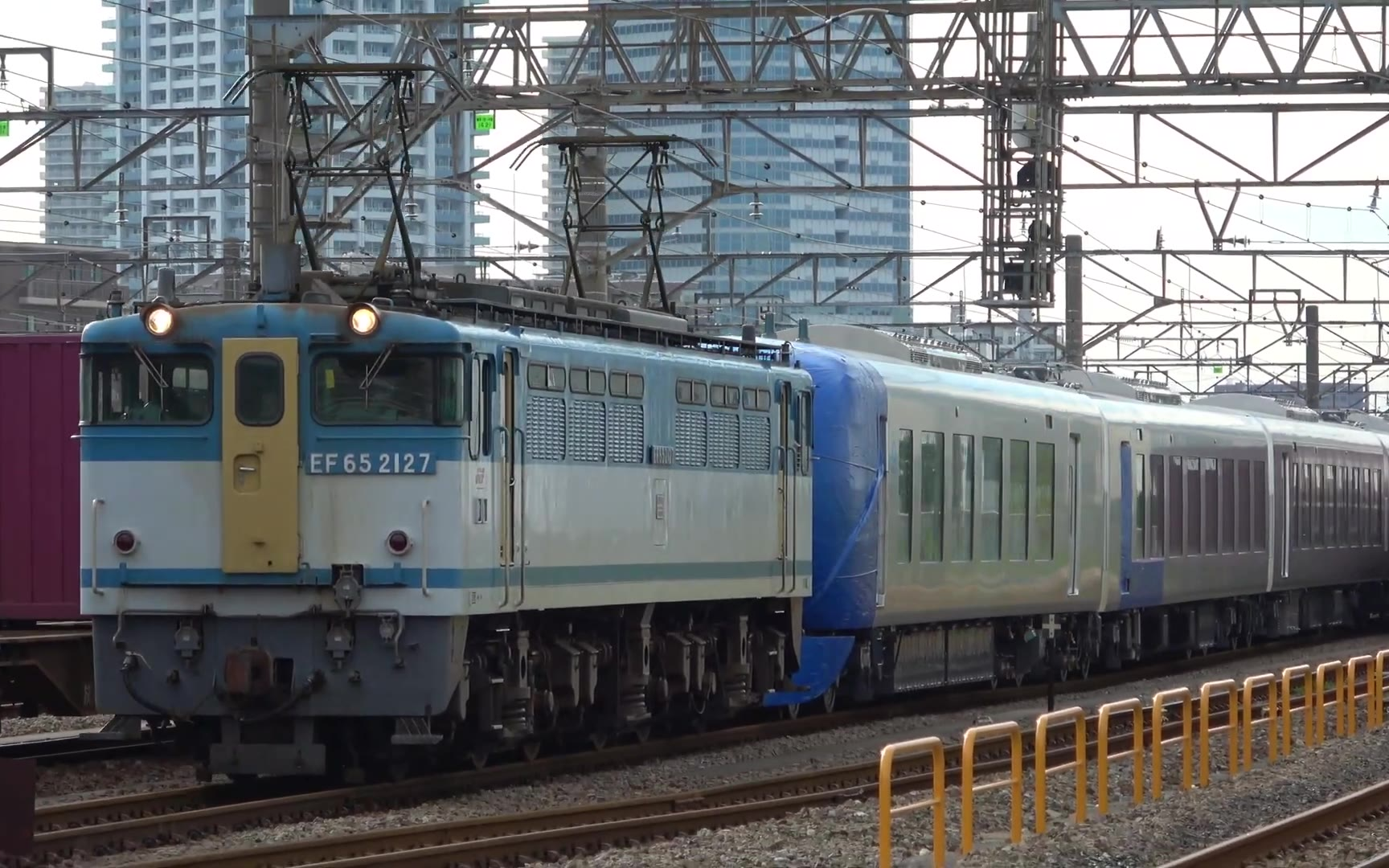 【世界铁路】【日本铁道】ef65牵引西武001系「laview」e列车回送