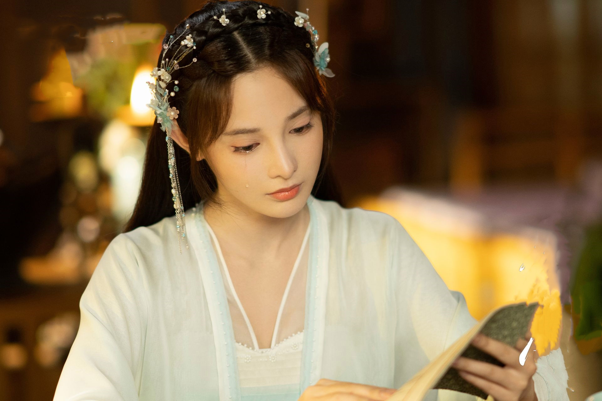 《春闺梦里人》:霸气的侯爷,清冷的侍卫及好友,三场不同的爱情