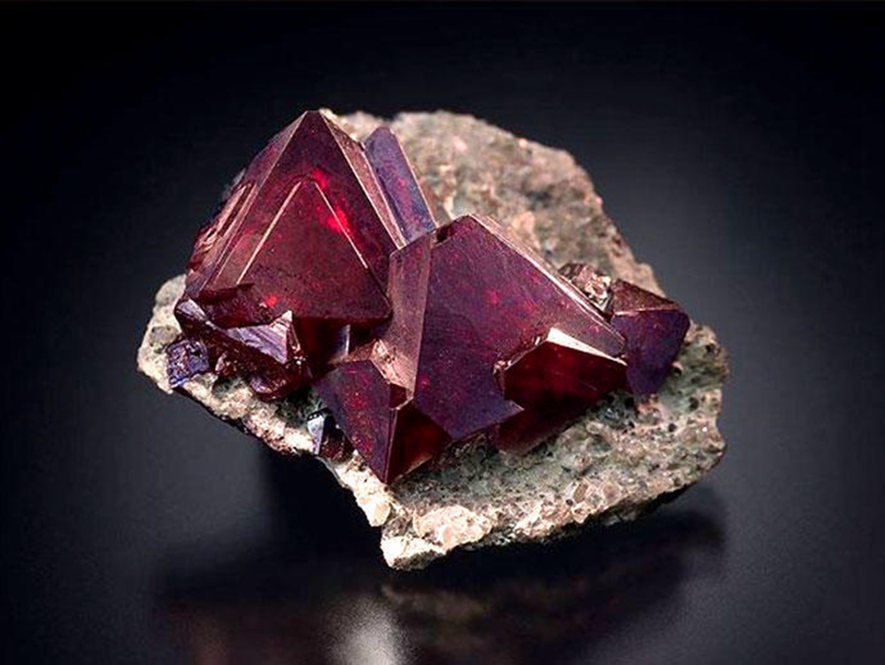 铜无足赤——赤铜矿