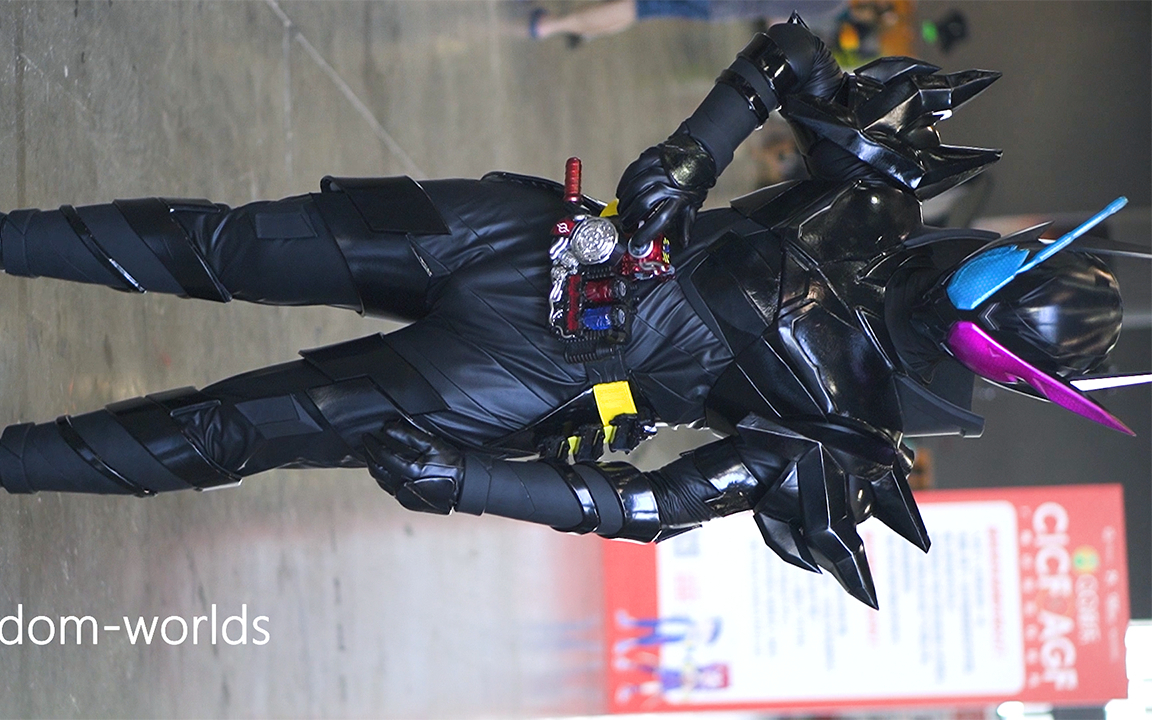 cicf2020 假面骑士build 兔子坦克危险形态cos 广州漫展