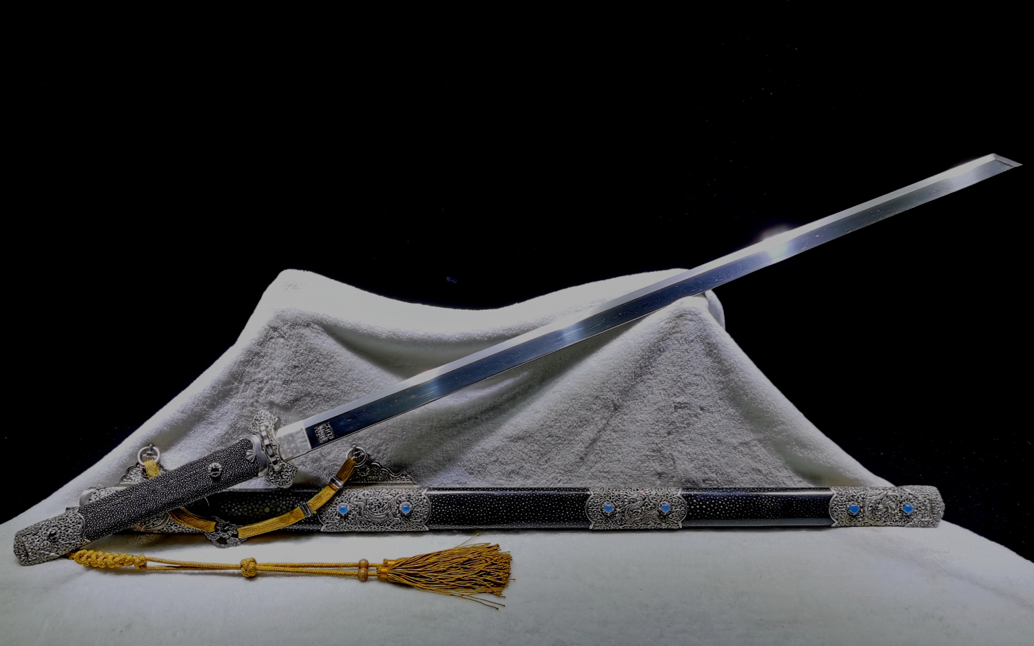 龙泉正武堂周正武宝剑陨铁锻手雕八龙豪华银装切刃造唐横刀