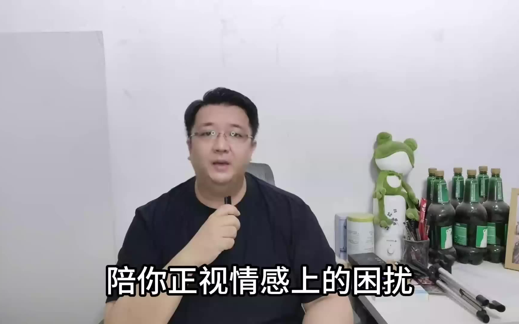 空场谢幕旧王庭，烽火扮充击鞠观