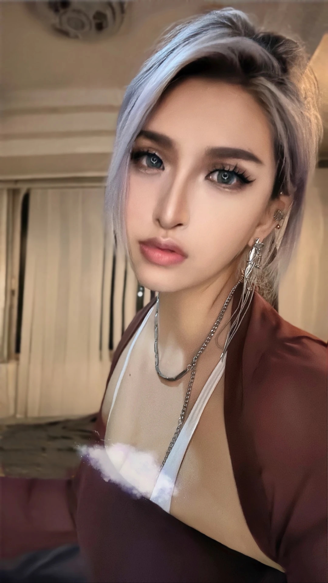 颜值极高,性感火辣的黑皮美女美图欣赏!还是蒂法魔鬼肌肉人哦!