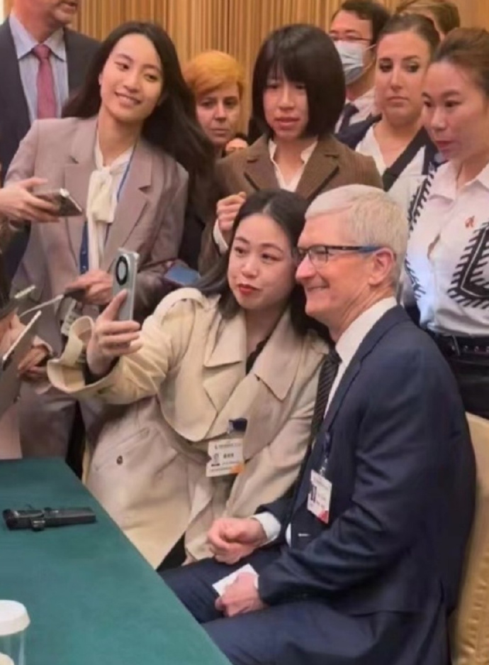 苹果CEO库克:我爱中国也爱中国人!的简单介绍