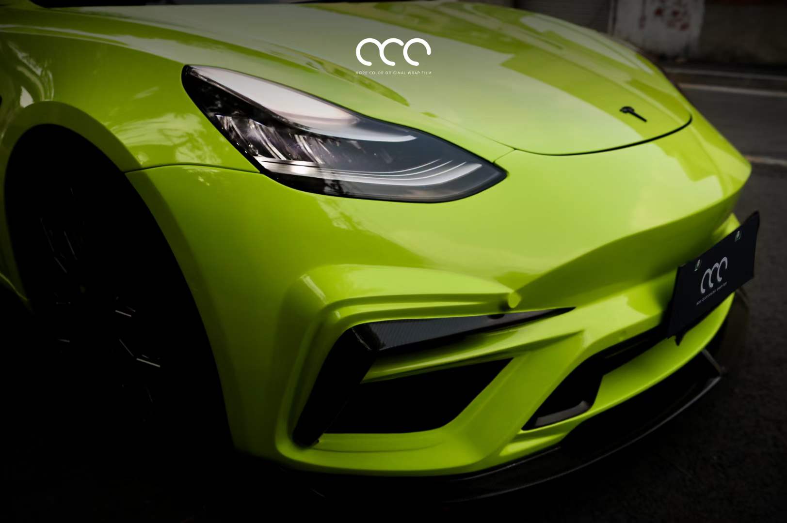 特斯拉model3汽车贴膜漫彩改色膜荧光水晶黄 - acfun弹幕视频网