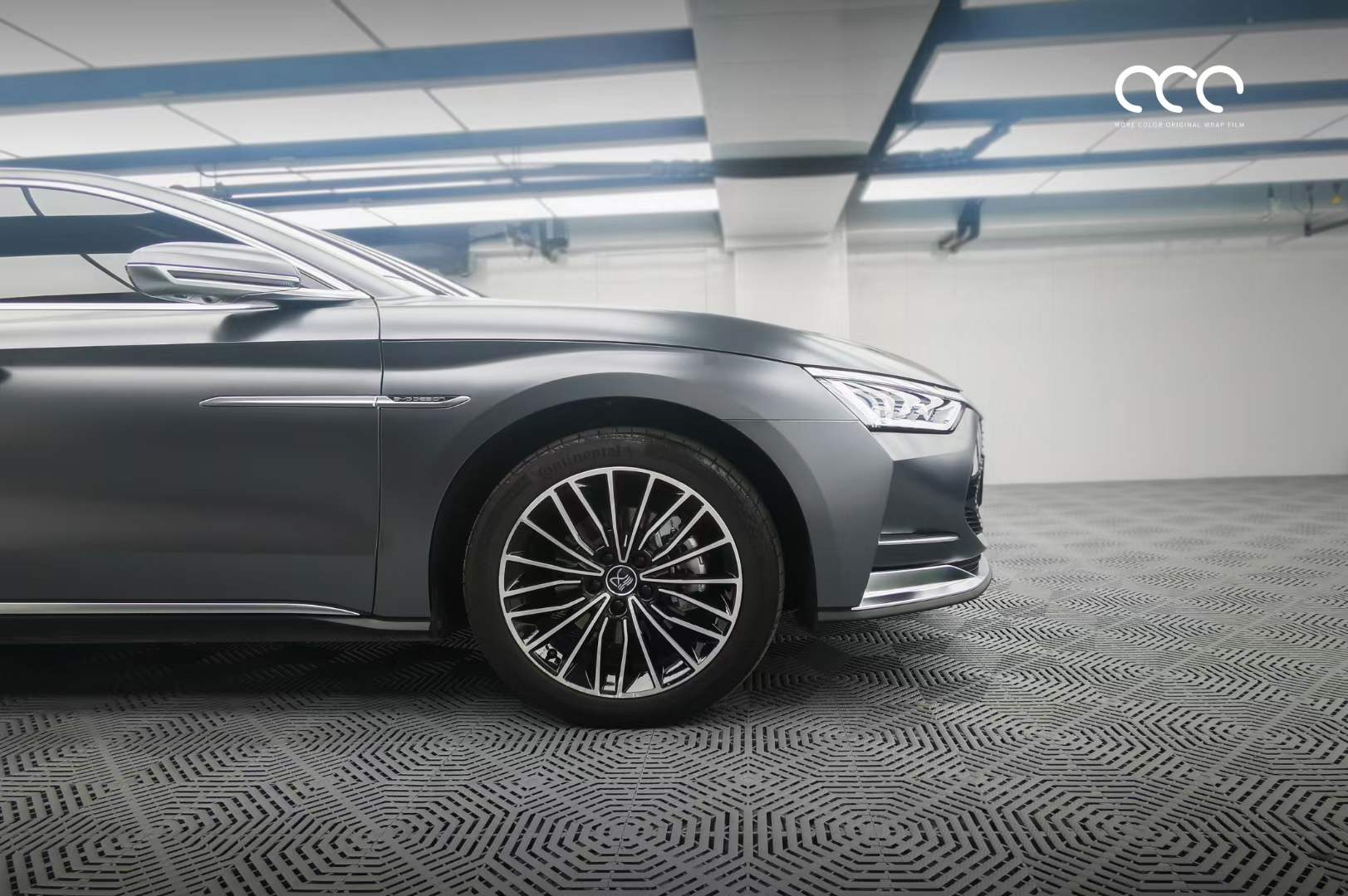 比亚迪汉汽车贴膜漫彩改色膜电光金属深空灰 - acfun弹幕视频网