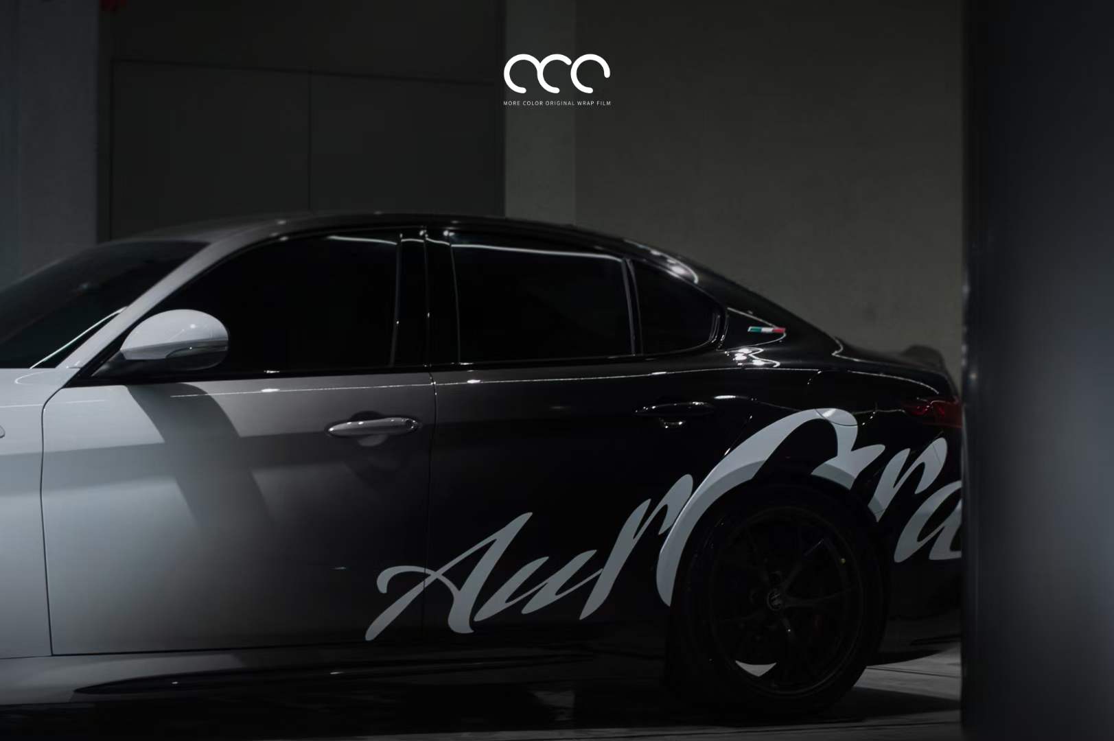 漫彩改色膜:阿尔法全车贴膜黑白渐变彩绘膜