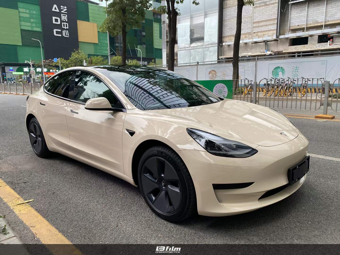特斯拉-model 3汽车贴膜lb改色膜高亮卡其米兰 - acfun弹幕视频网