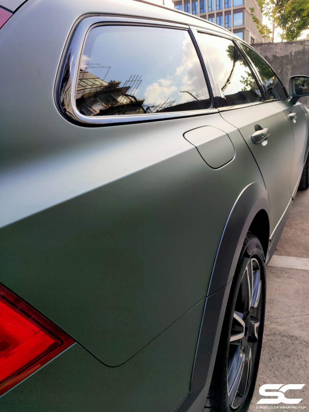 沃尔沃v90全车sc改色膜磨砂军绿 - acfun弹幕视频网 - 认真你就输啦