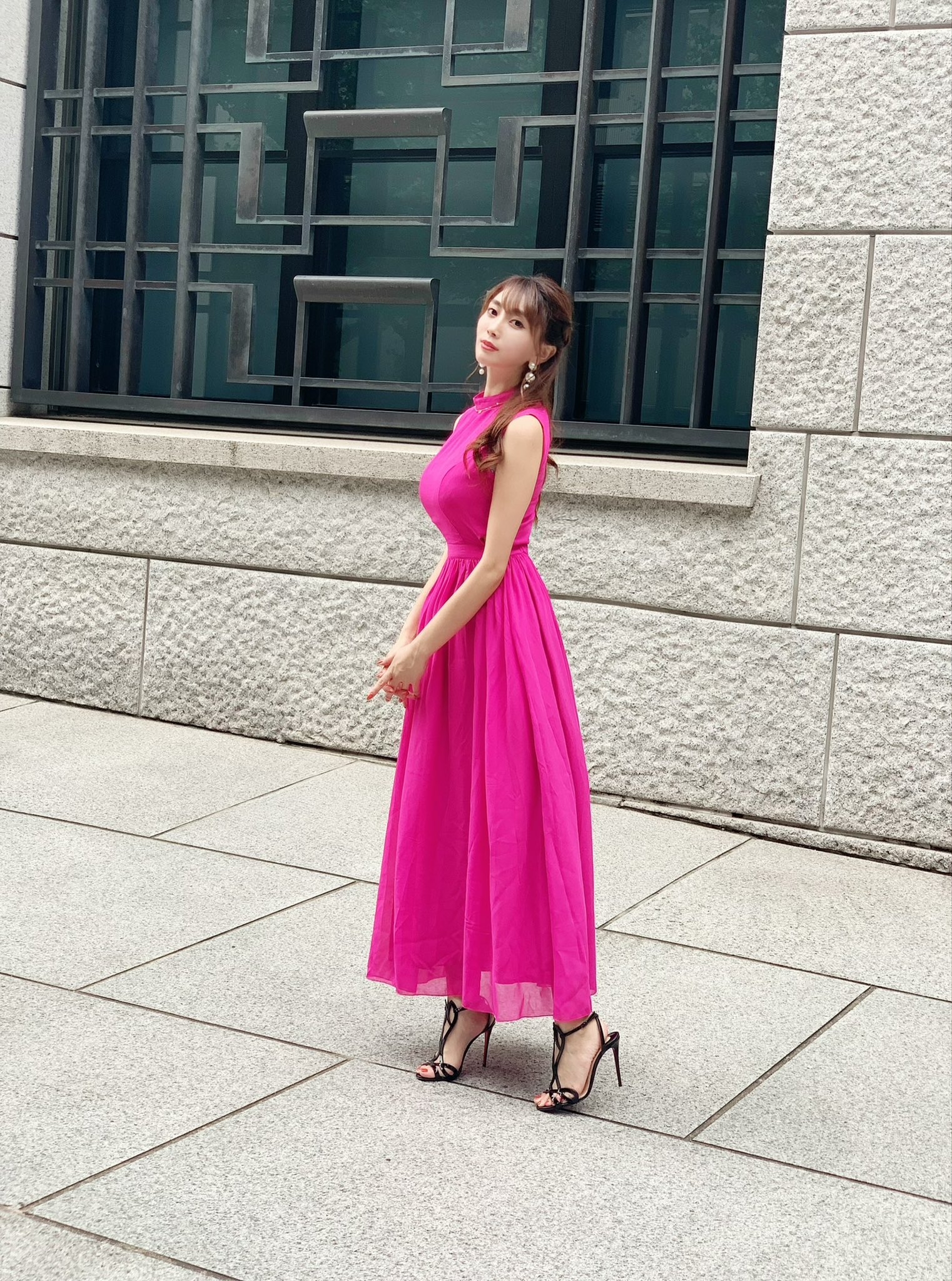 日本写真偶像森咲智美 性感小姐姐2021年8月份精选照片集