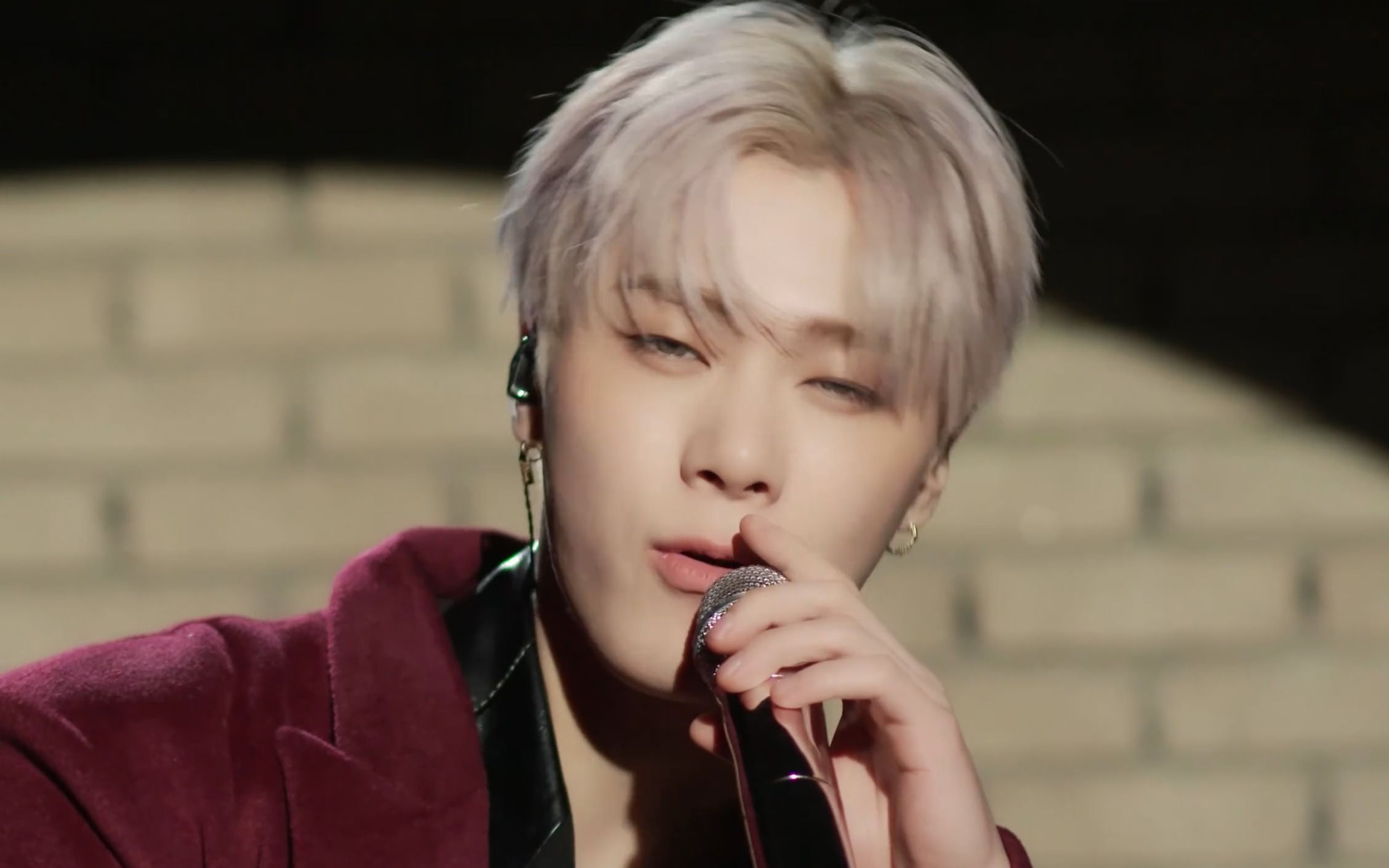 astro成员文彬去世后显人品,队员暂停工作为其守灵,出殡定在开演唱会