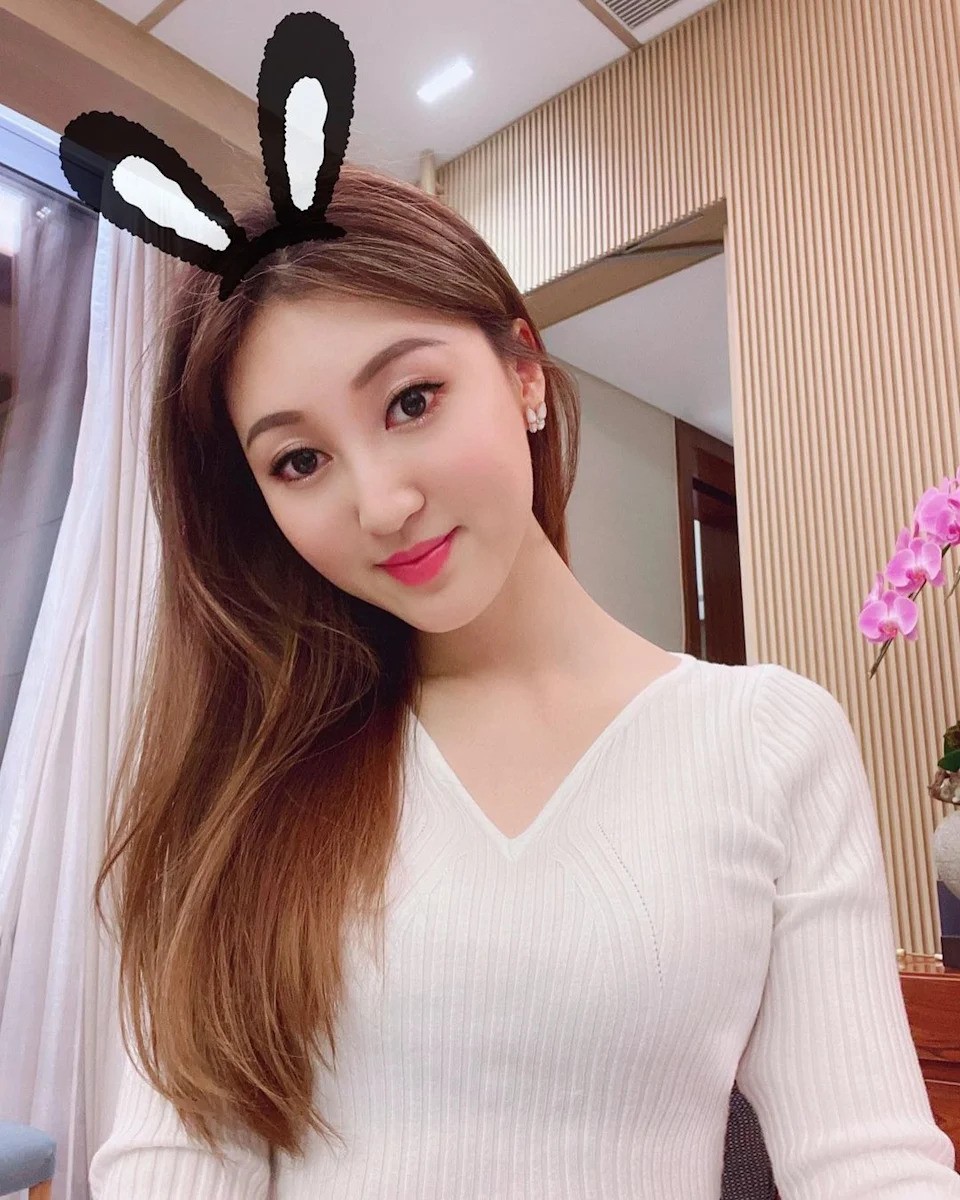 2014年港姐季军何艳娟写真 - acfun弹幕视频网 - 认真你就输啦 (?ω?