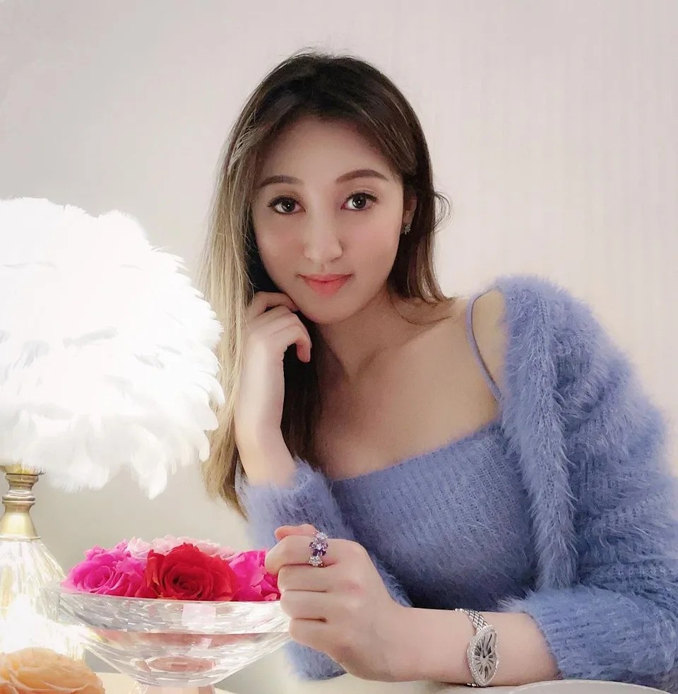 2014年港姐季军何艳娟写真 - acfun弹幕视频网 - 认真你就输啦 (?ω?