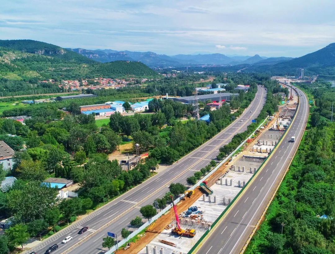 济泰高速公路图片